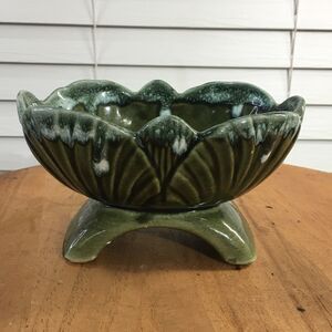 VINTAGE Ceramic Planter Green Drip Glaze Footed Clam Sea Shell 6" Mid Century